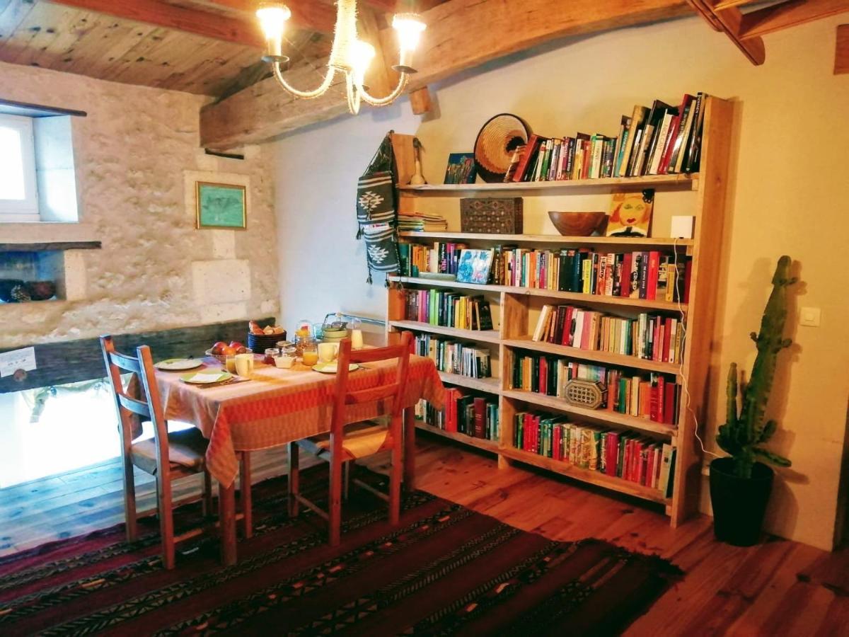 La Grange De Lucie -Chambres D'Hotes En Perigord-Dordogne Nanteuil-Auriac-de-Bourzac 외부 사진